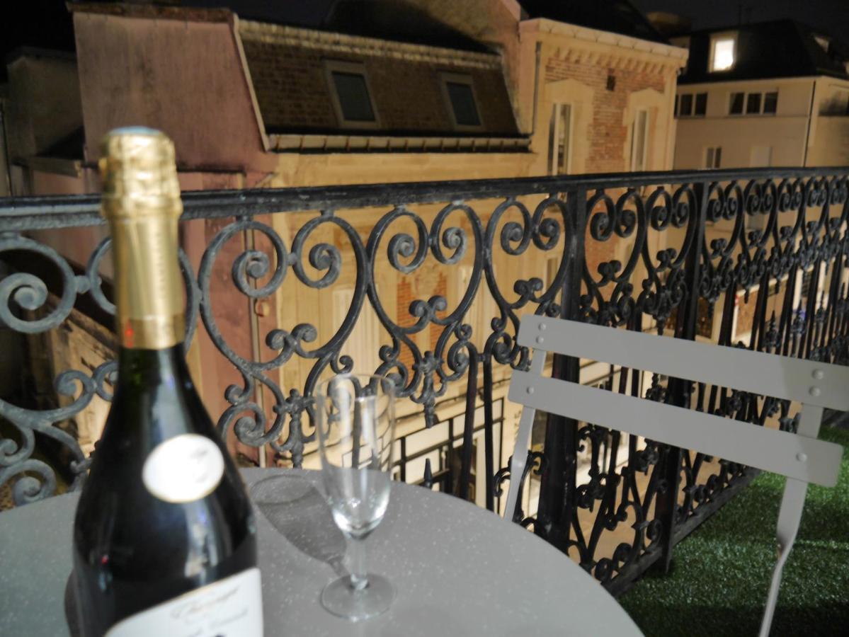 Le Secret De Louise Apartamento Épernay Exterior foto